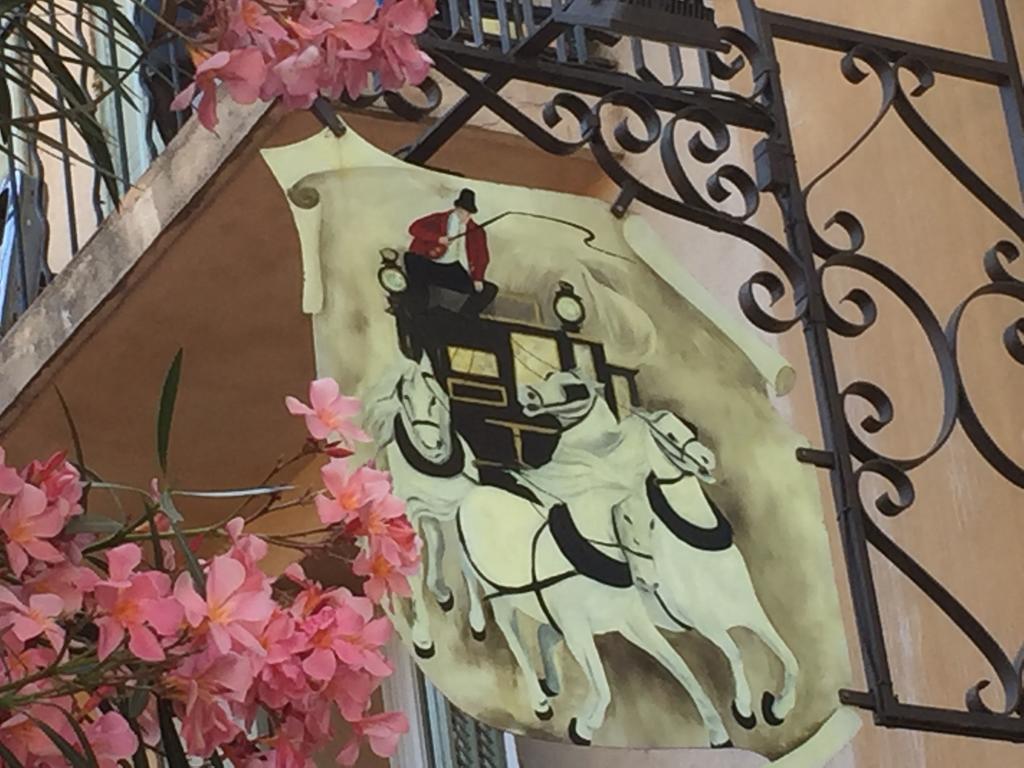Hotel Relais Du Postillon Antibes Buitenkant foto