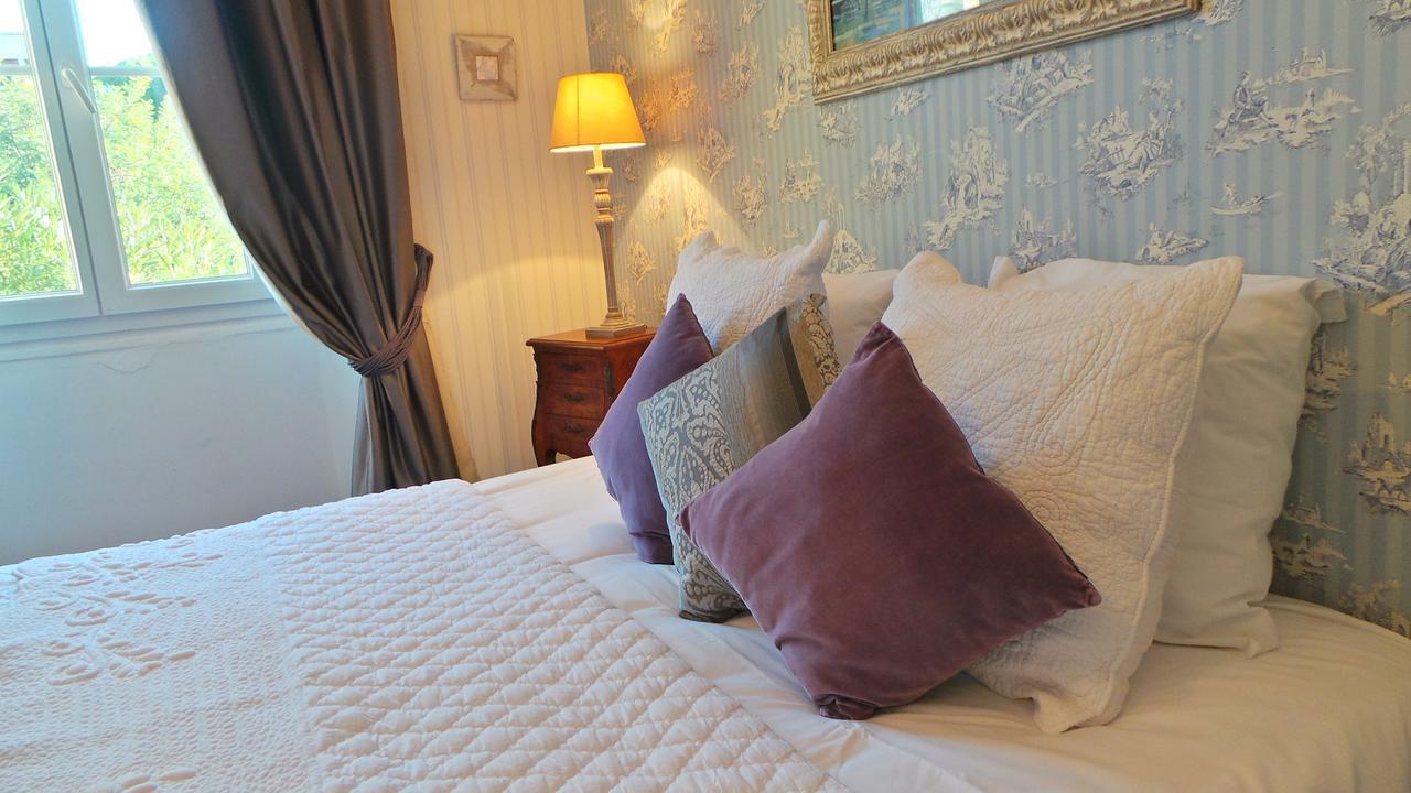 Hotel Relais Du Postillon Antibes Buitenkant foto