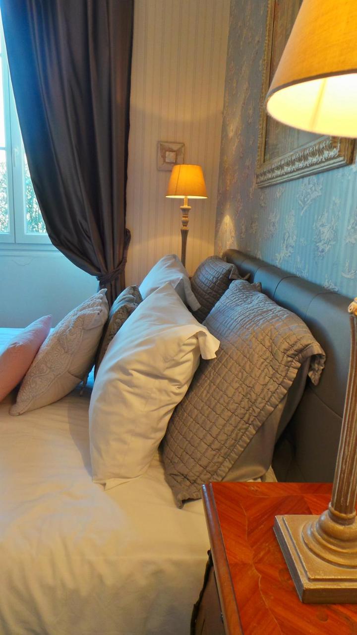 Hotel Relais Du Postillon Antibes Buitenkant foto