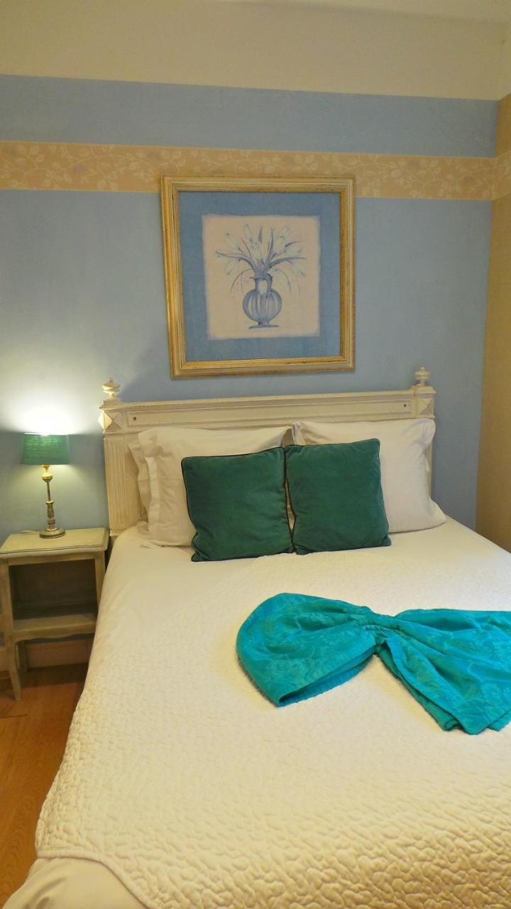 Hotel Relais Du Postillon Antibes Buitenkant foto