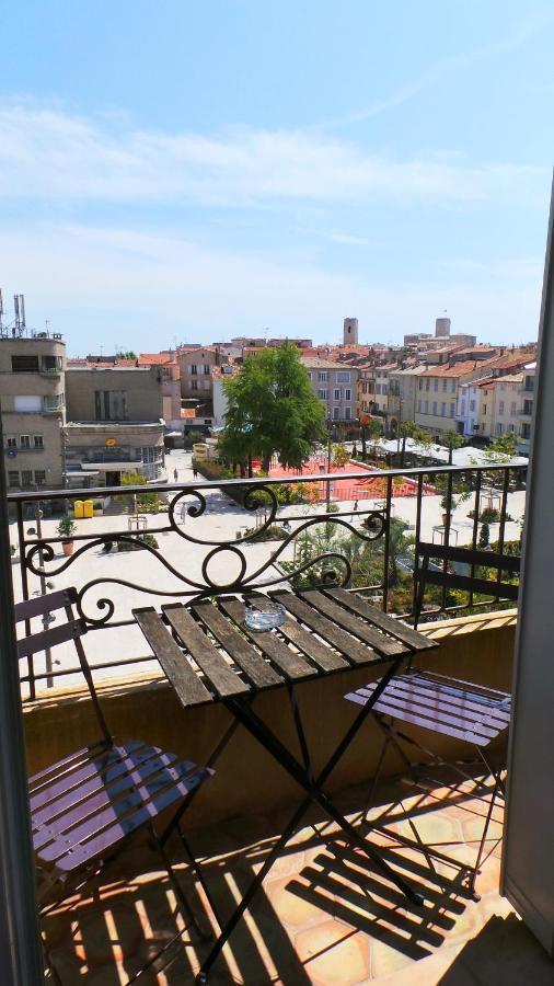 Hotel Relais Du Postillon Antibes Buitenkant foto